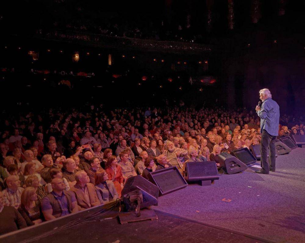 Instagram.com/_kennyrogers