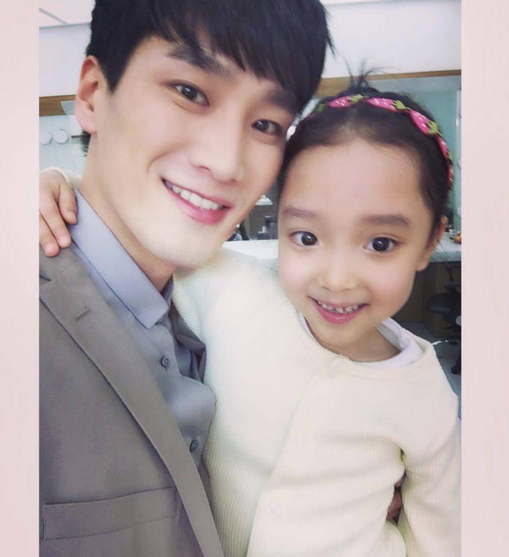 instagram.com/bohyunahn
