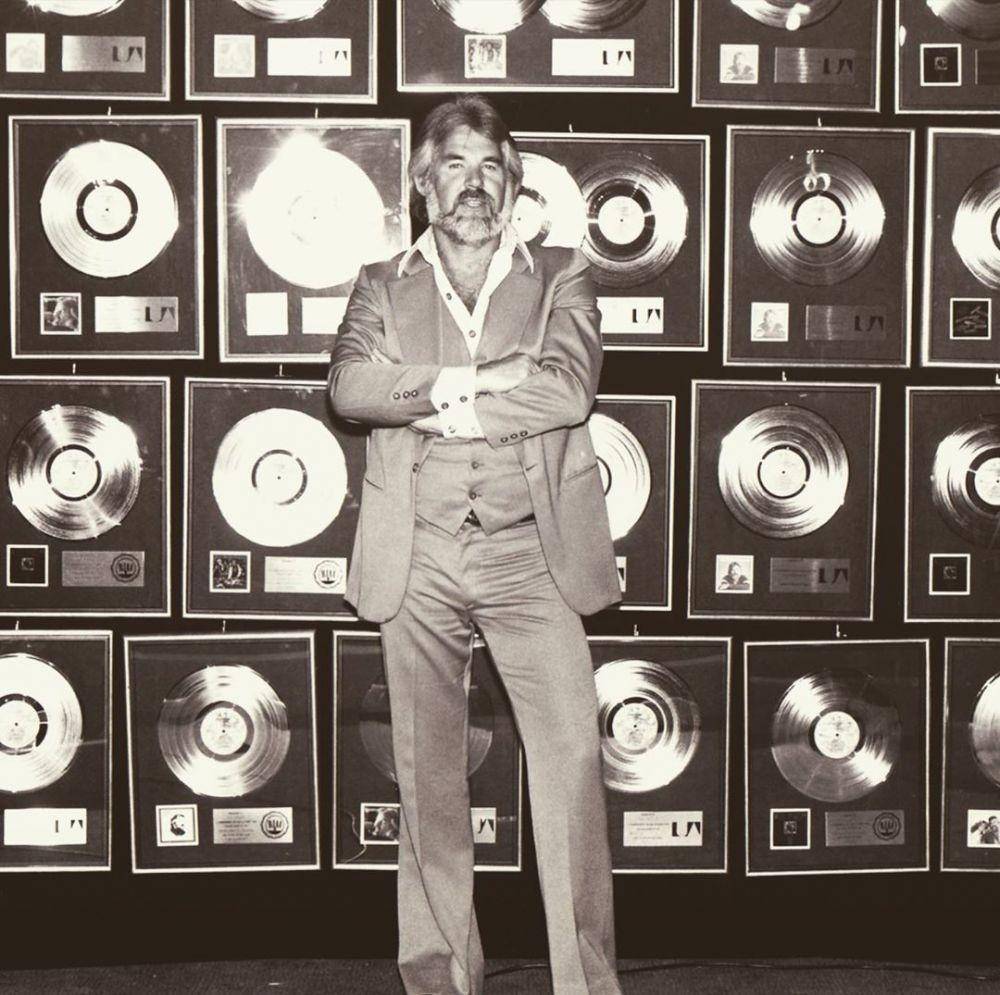 Instagram.com/_kennyrogers