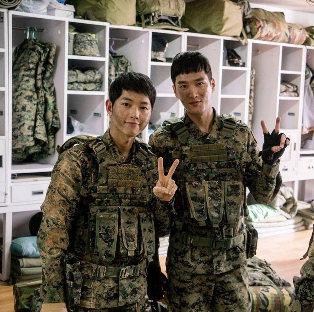 instagram.com/bohyunahn