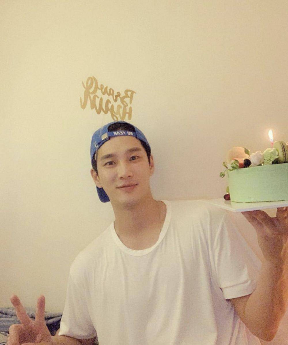 instagram.com/bohyunahn