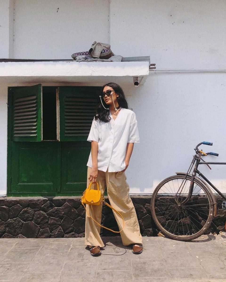 10 Ide Tampil Stylish untuk Ngampus ala Alika Islamadina!
