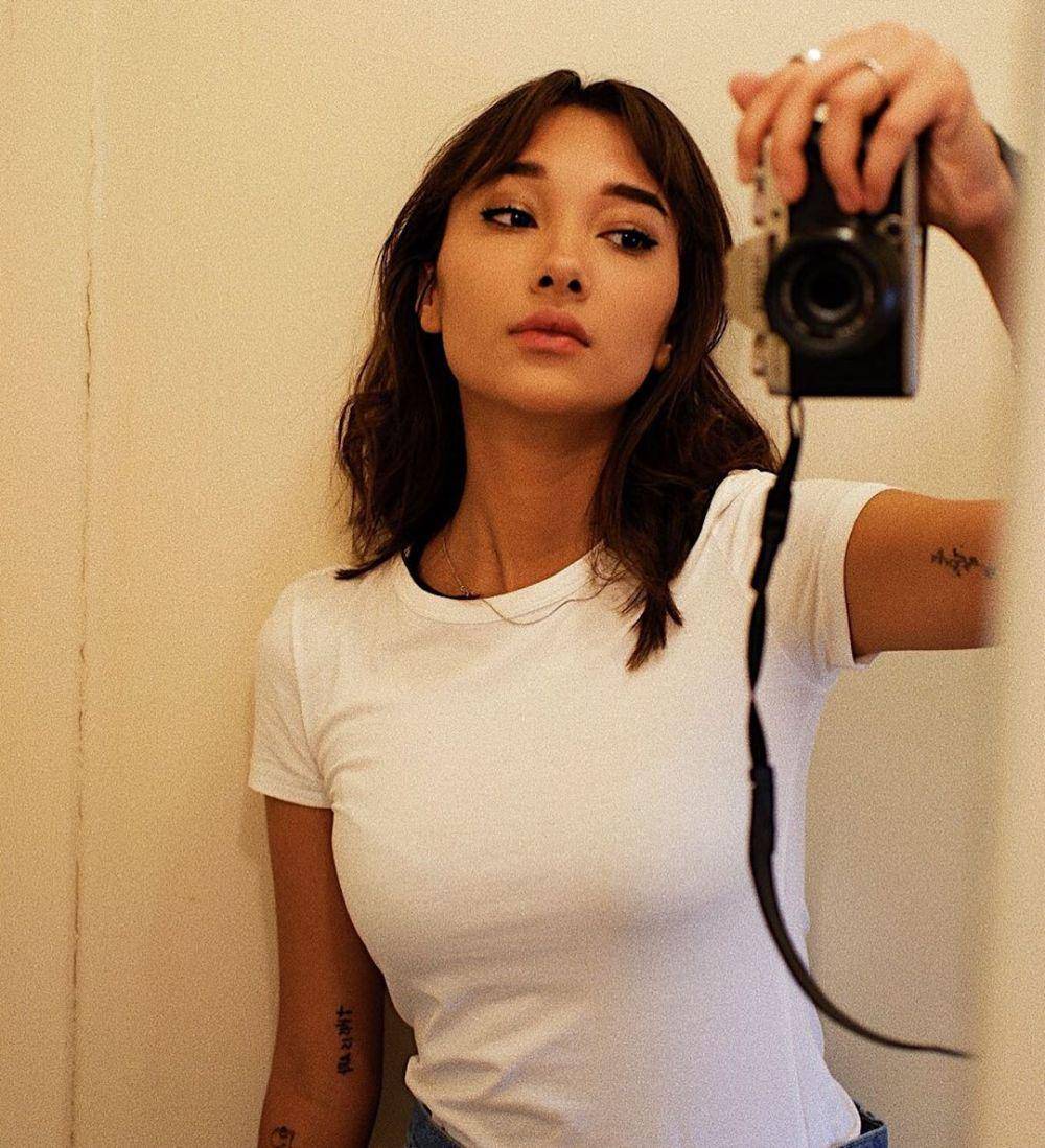 instagram.com/carissaperusset/