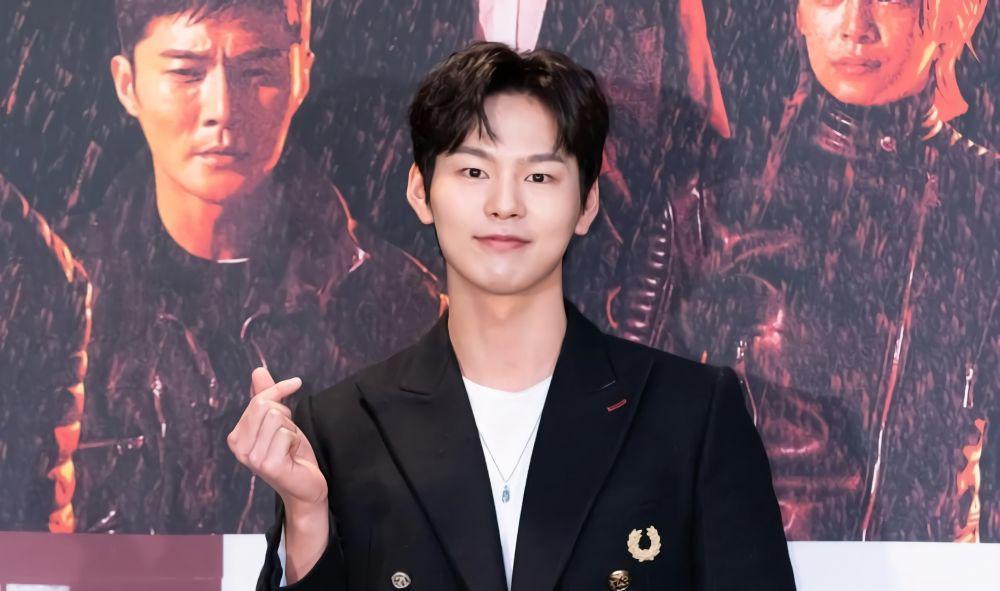 10 Potret Park Sun Ho yang Comeback dalam Drama "Rugal"
