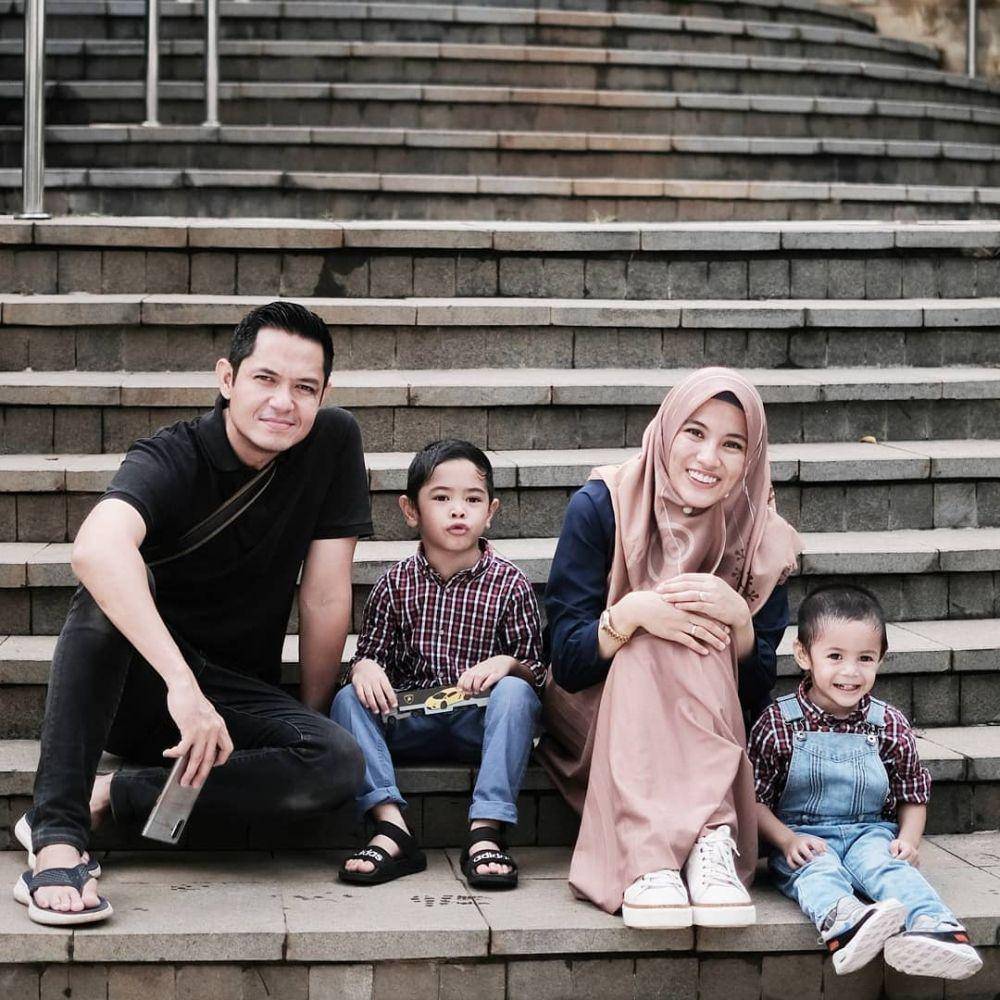 instagram.com/ichasoebandono