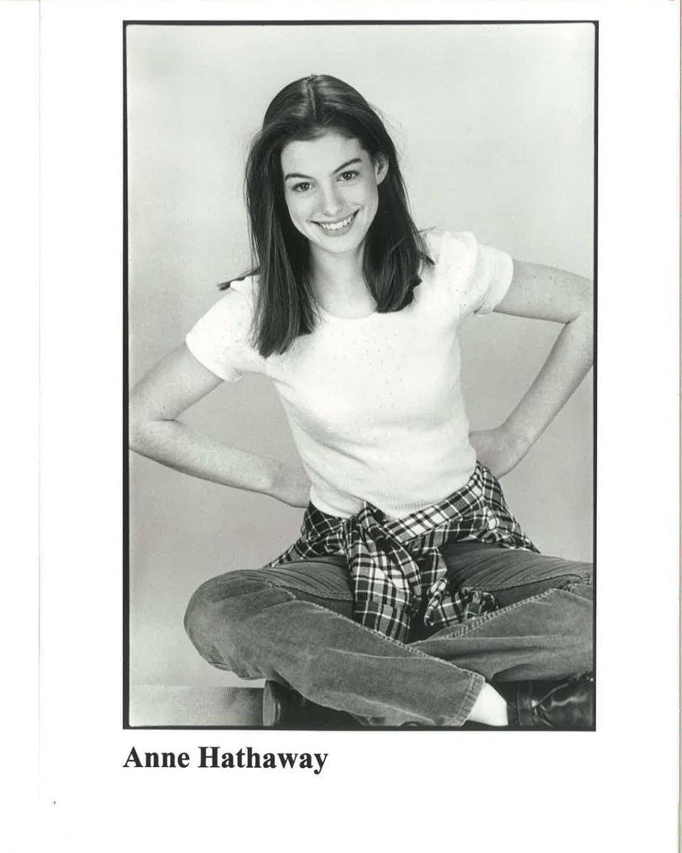 instagram.com/annehathaway
