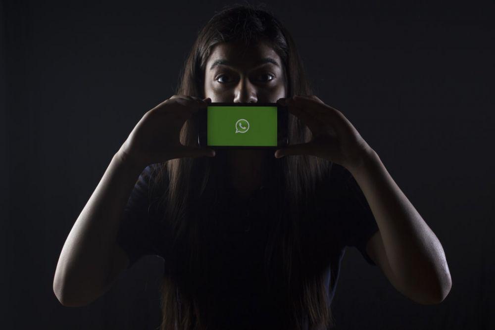 5 Langkah Cerdas Menangkal Hoax Seputar COVID-19 di Grup WhatsApp