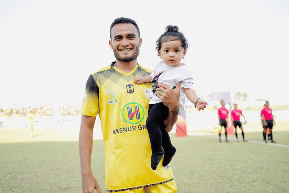 instagram.com/riskypora26