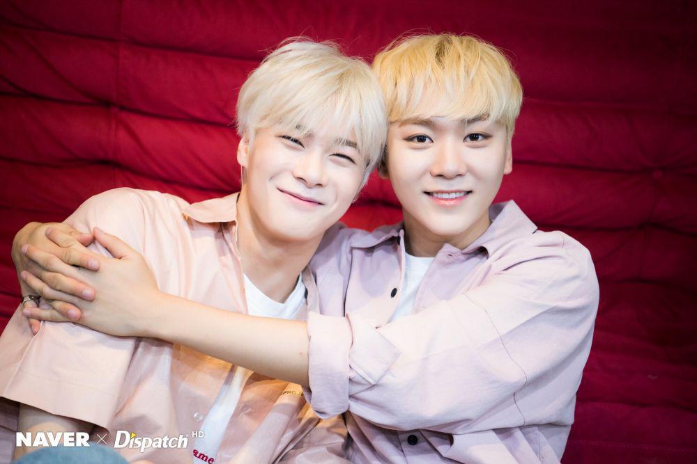Bikin Baper, 10 Potret Kompaknya Seungkwan Seventeen dan Moonbin Astro