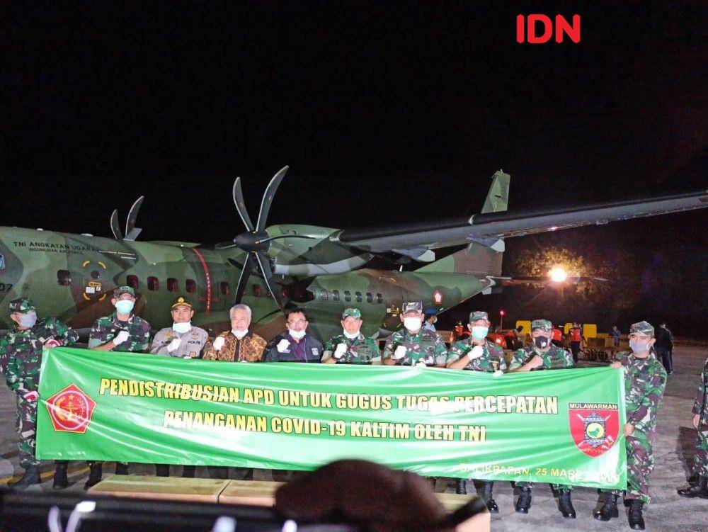 Pendistribusian APD untuk COVID-19 di Balikpapan, 25 Maret 2020 (IDN Times/Hilmansyah)