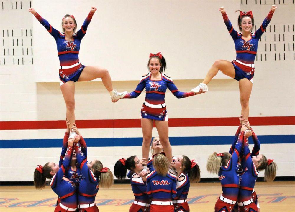Yuk, Intip! 7 Artis Hollywood yang Dulunya Cheerleaders Semasa Sekolah