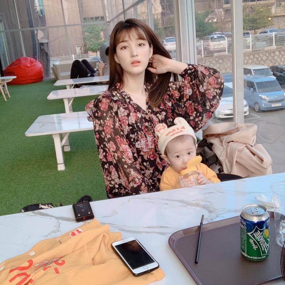 instagram.com/yul._.hee