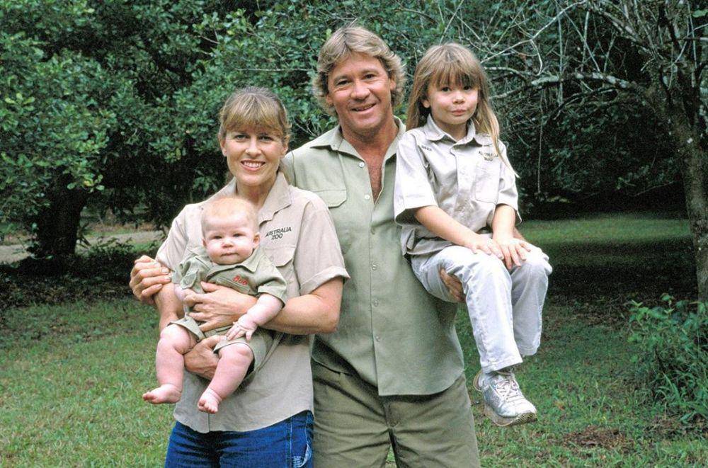 instagram.com/bindisueirwin