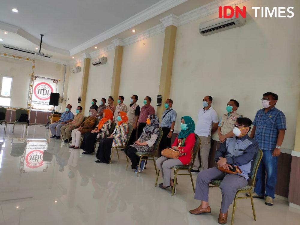 Sudah Tujuh Dokter Positif COVID-19, IDI Jombang Pastikan APD Cukup