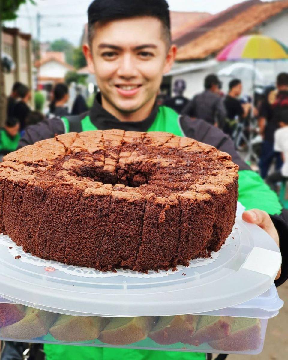 instagram.com/nickytirta