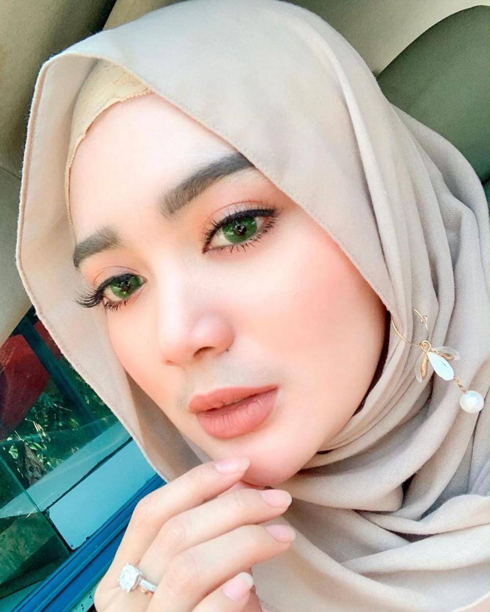 instagram.com/wikasalim
