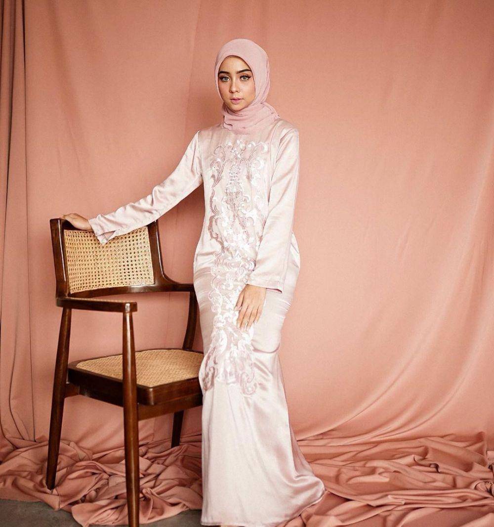 instagram.com/nesaaqila