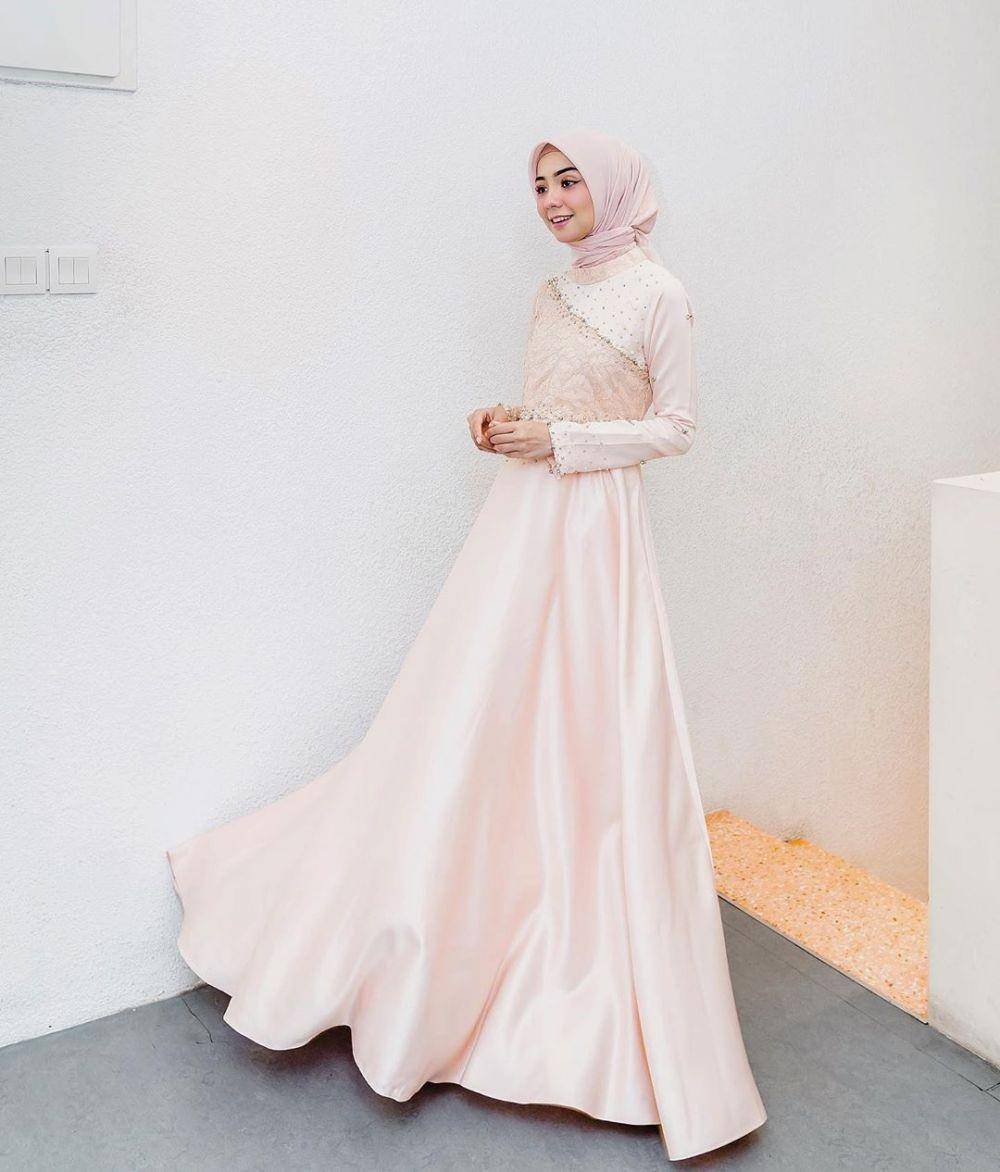 instagram.com/nesaaqila
