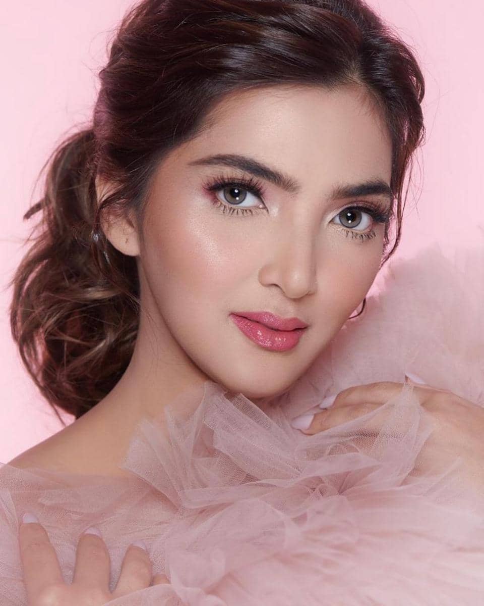 instagram.com/ashanty_ash