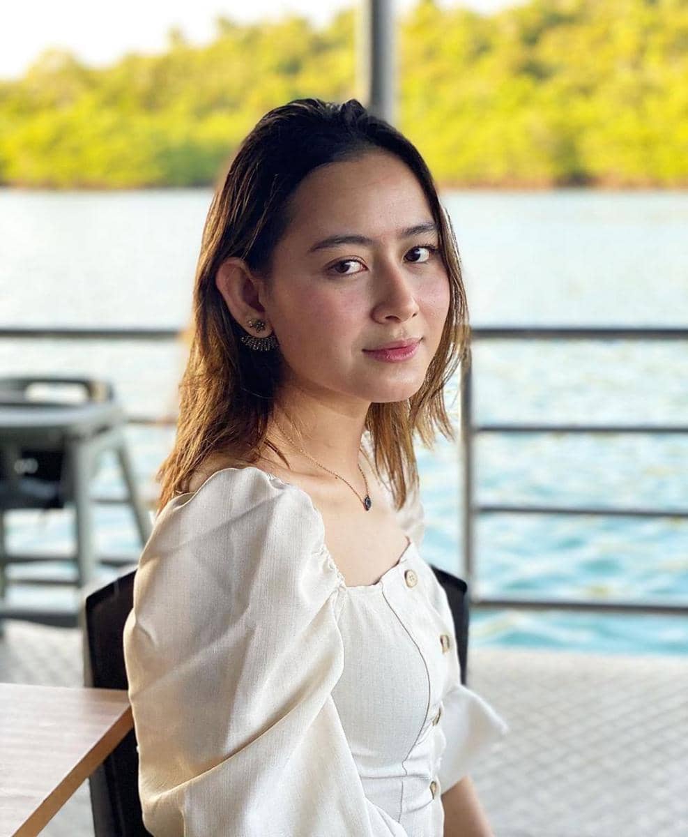 instagram.com/laura_theux