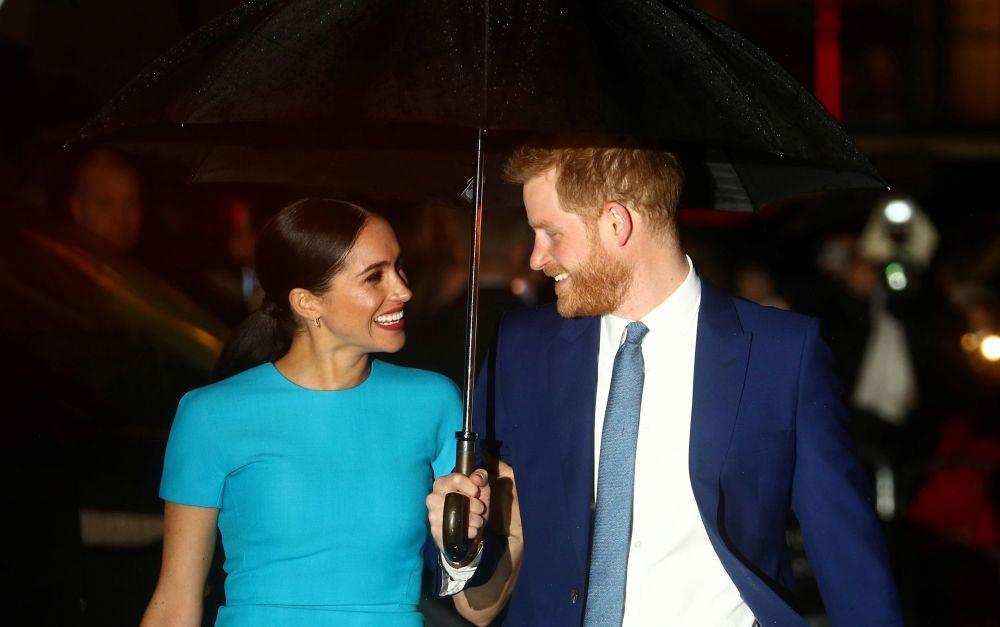 Pangeran Harry dan Meghan Resmi Tinggalkan Kerajaan Hari Ini