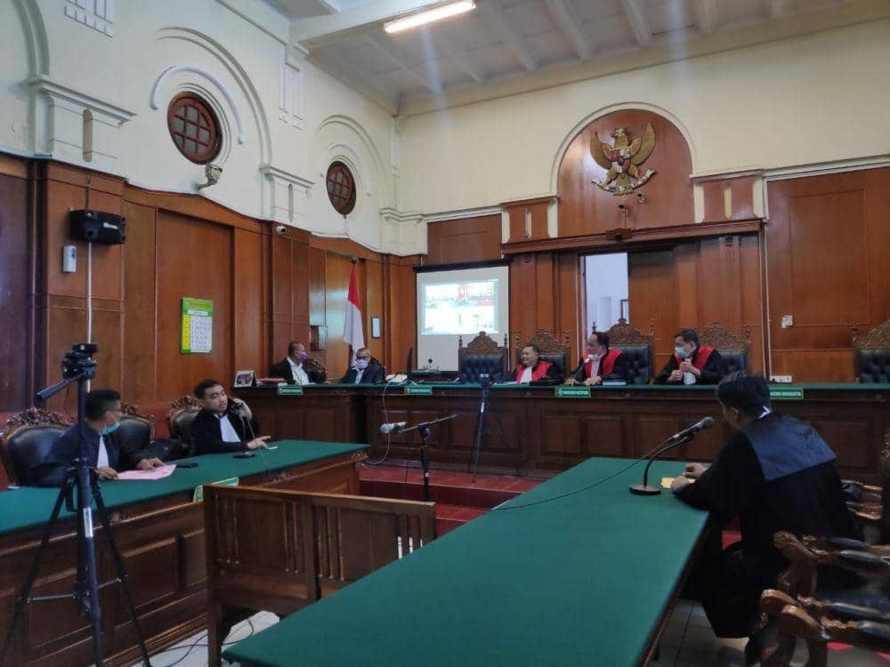 Antisipasi Virus Corona, PN Surabaya Terapkan Sidang Daring