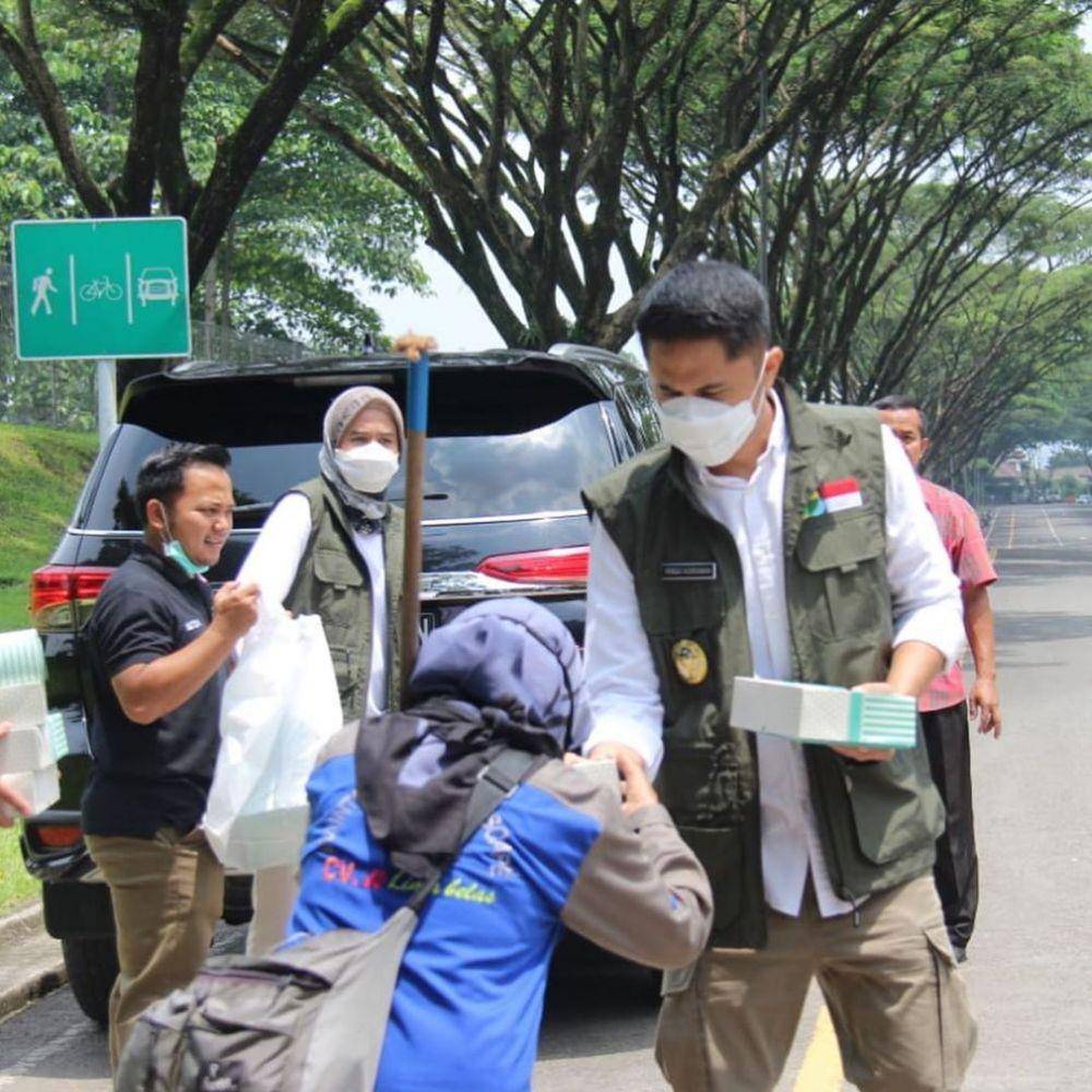 instagram.com/hengkykurniawan