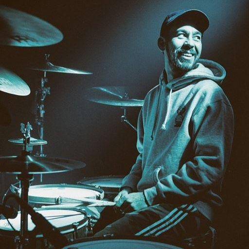instagram.com/m_shinoda