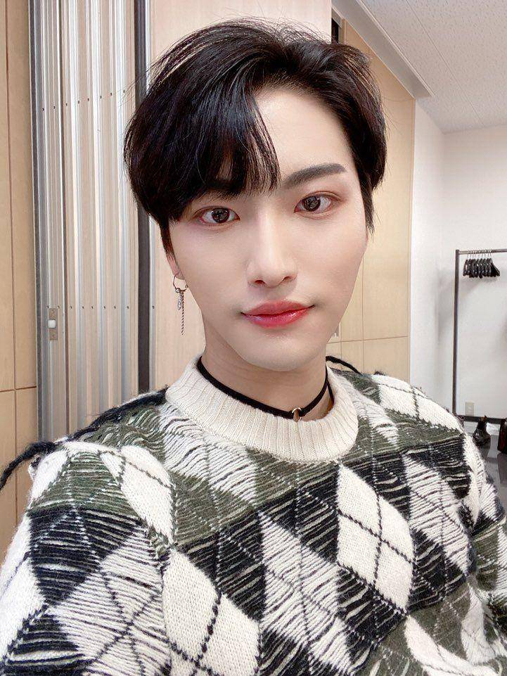 twitter.com/ATEEZofficial/