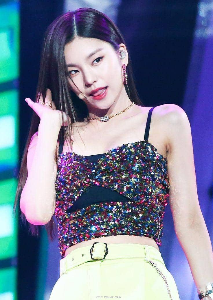 twitter.com/yejiHQpics