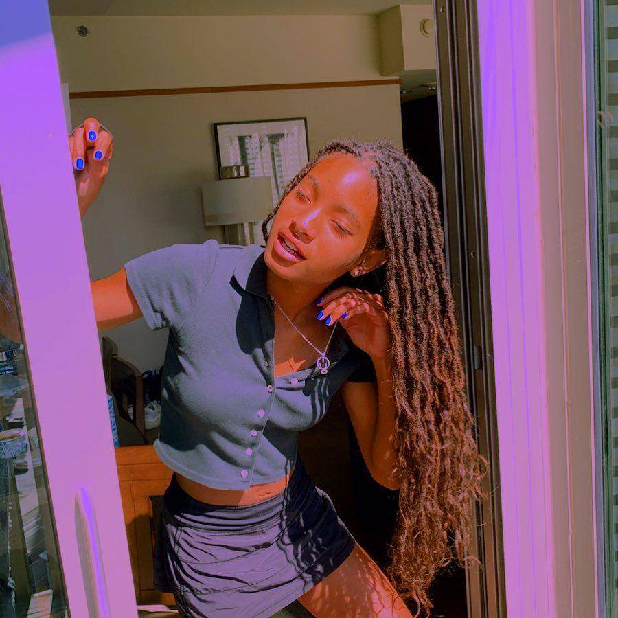 instagram.com/willowsmith