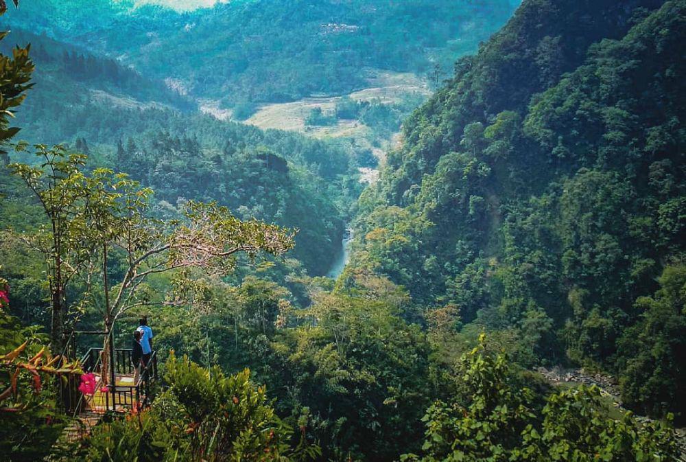 Keindahan Alam Bukit Asmara Situk Banjarnegara, Wajib Dikunjungi!