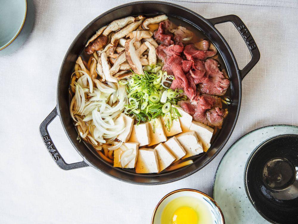 5 Hidangan Hot Pot dari Jepang, Sajian Serba Rebus Berkuah Lezat!