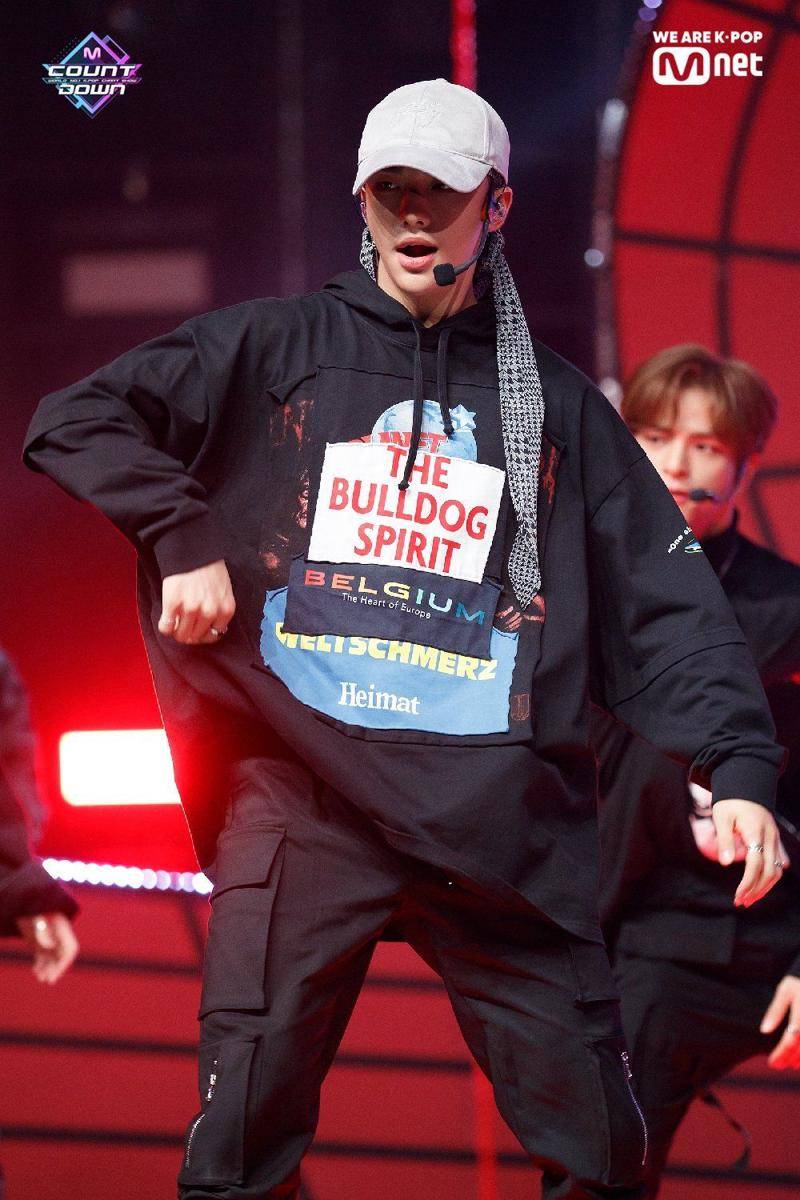 twitter.com/MnetMCountdown