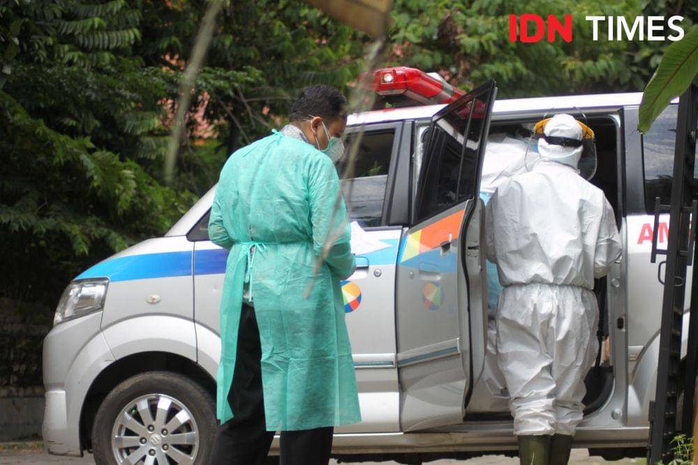 ilustrasi rapid test di Bandara Soetta (IDN Times/Candra Irawan)