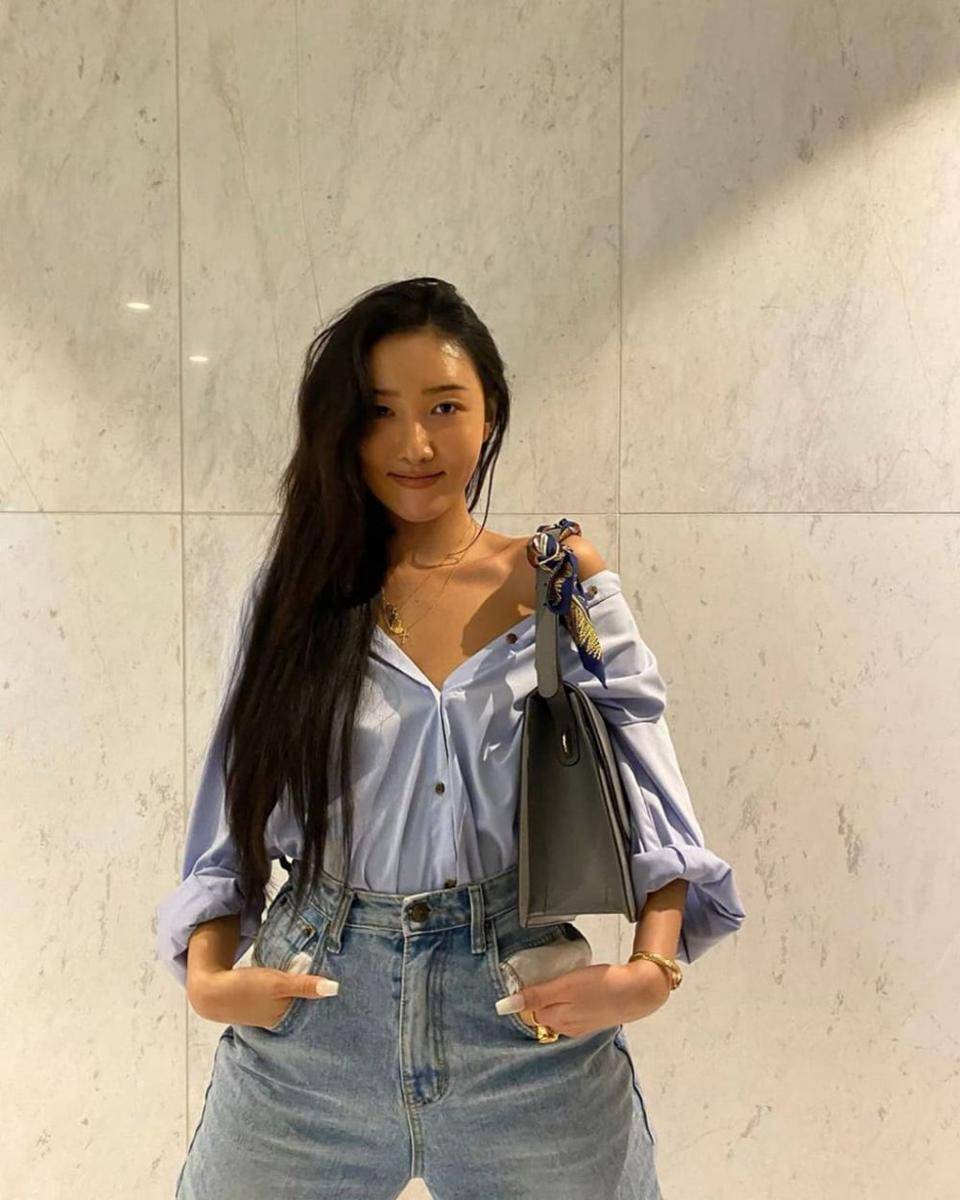 instagram.com/ _mariahwasa