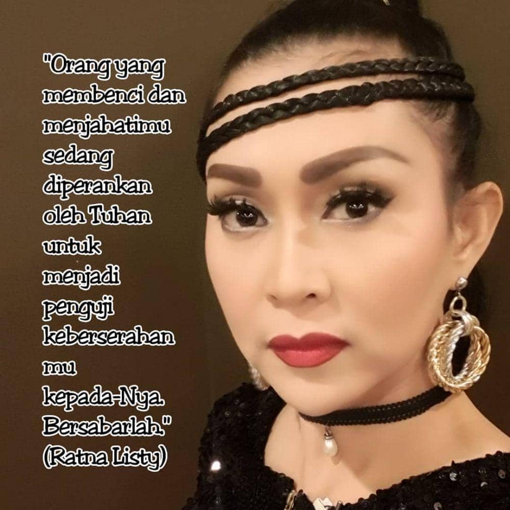 Instagram.com/ratna_listy