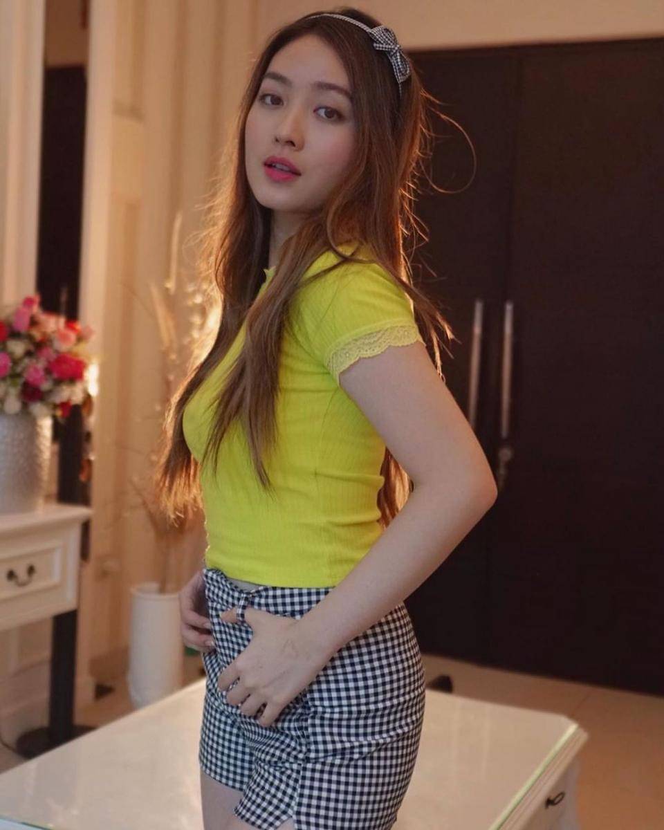 instagram.com/natashawilona12