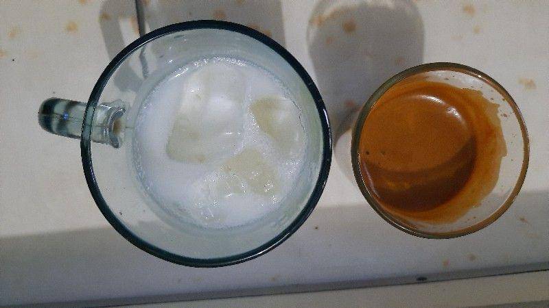 Adonan Dalgona Coffee dan susu dingin. duniaku.com/Adhitya Daniel