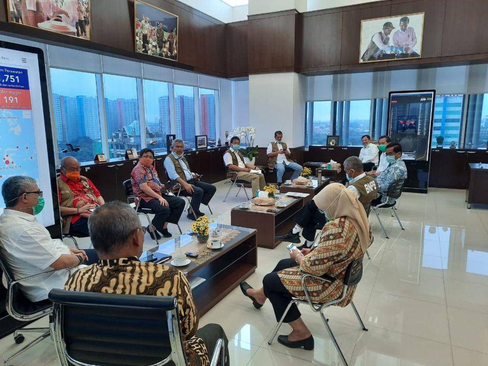 Rapat Gugus Tugas dengan Menkes sedang berlangsung di BNPB untuk tetapkan rekomendasi PSBB Prov. DKI Jakarta (Dok. Istimewa)
