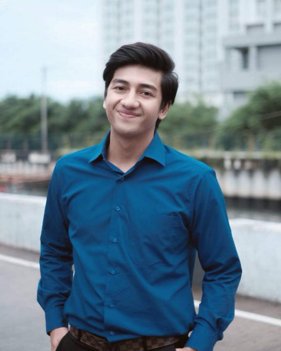 Instagram.com/harrisvriza