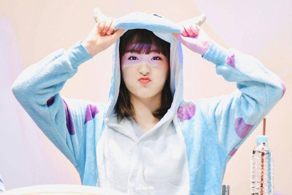twitter.com/Eunoia527