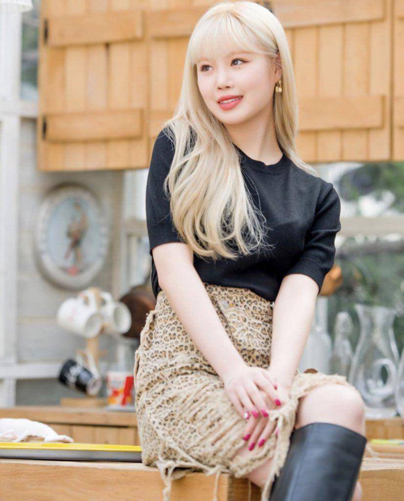 twitter.com/singiluvsoojin