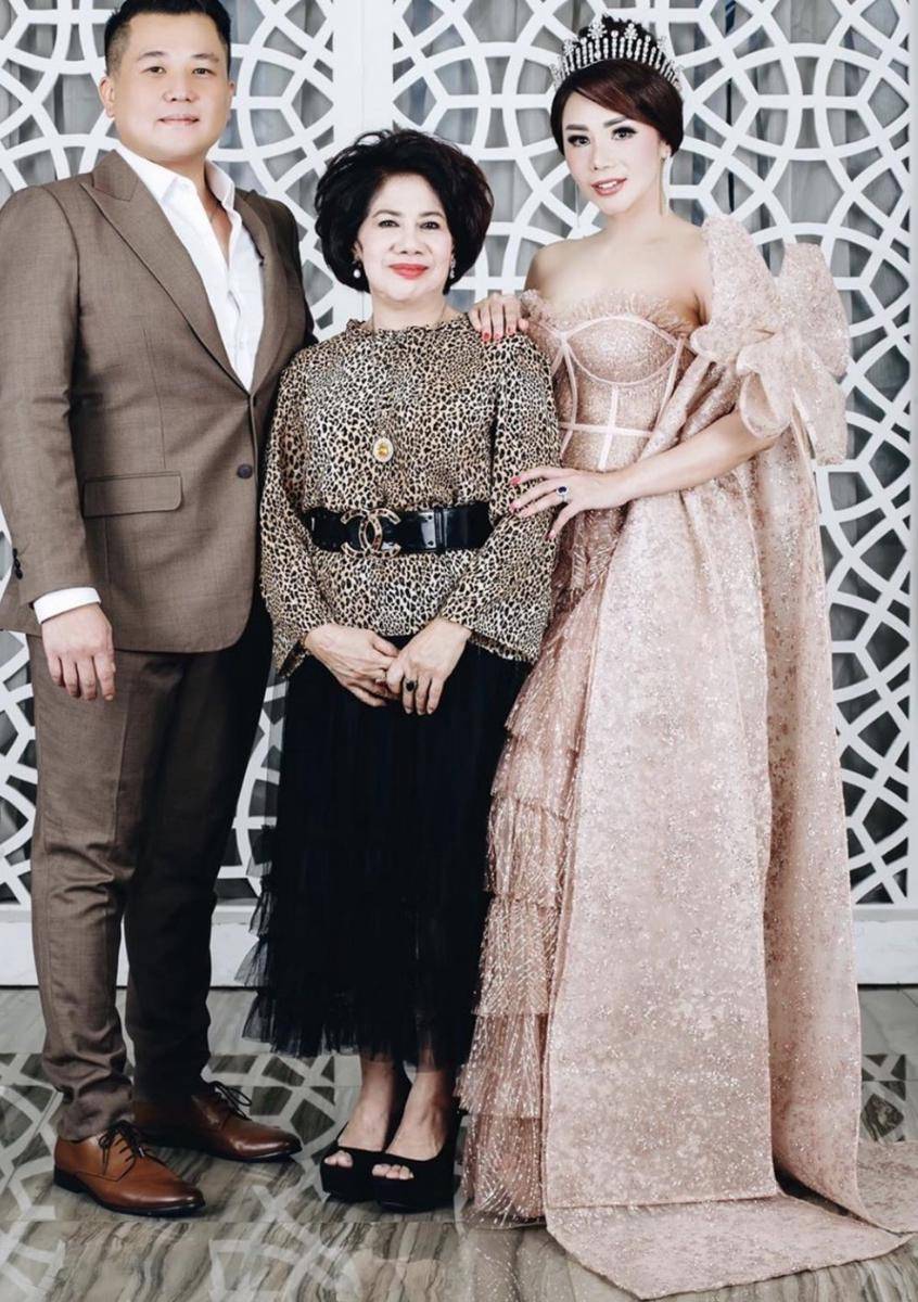 instagram.com/femmypermatasari