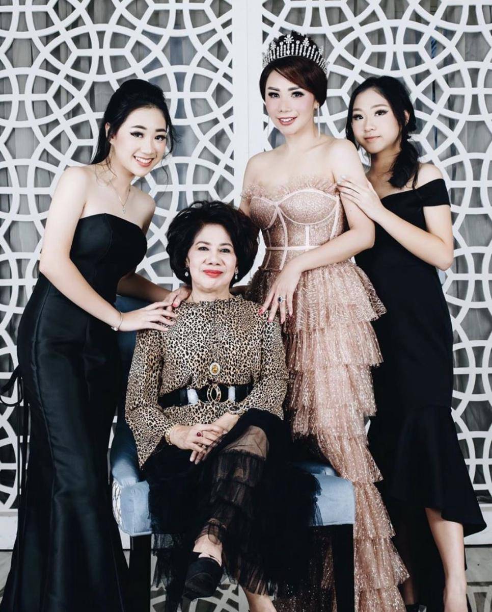 instagram.com/femmypermatasari