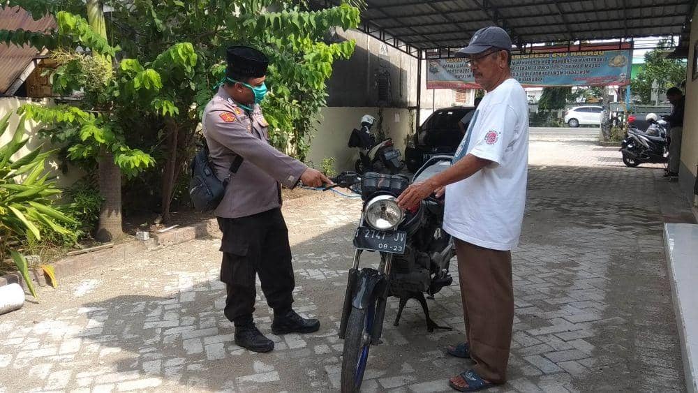 Motor korban yang dirusak massa. IDN Times/Imron