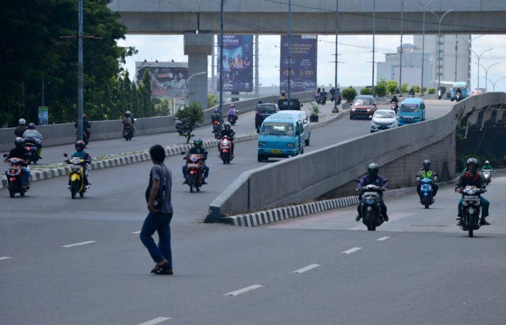 Volume Kendaraan di Jalanan Kota Makassar Turun Hingga 80 Persen