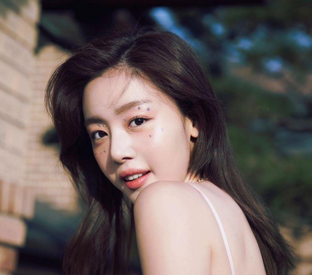 Segera Comeback KDrama Baru, 10 Potret Kece Han Sun Hwa Eks Secret