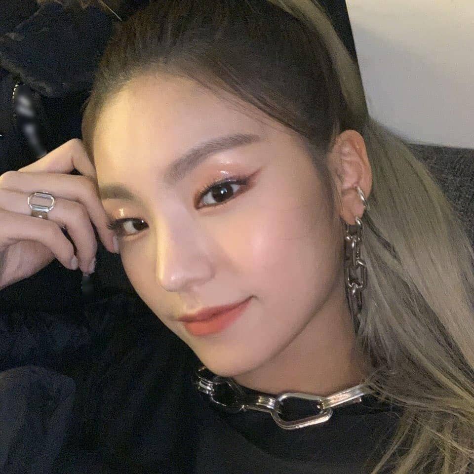 instagram.com/itzy.all.in.us