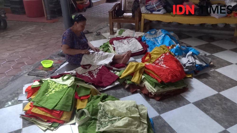 Pelaku bisnis konveksi di Tulungagung terimbas pandemi corona, IDN Times/ Bramanta Pamungkas